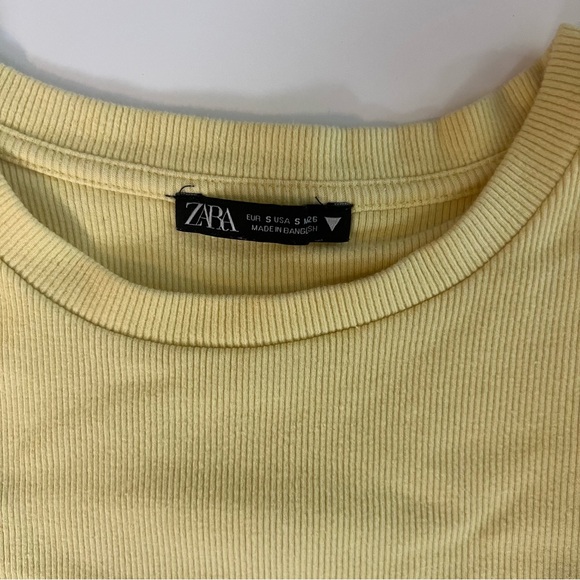 Zara - Ruffled Top - Picture 2 of 3